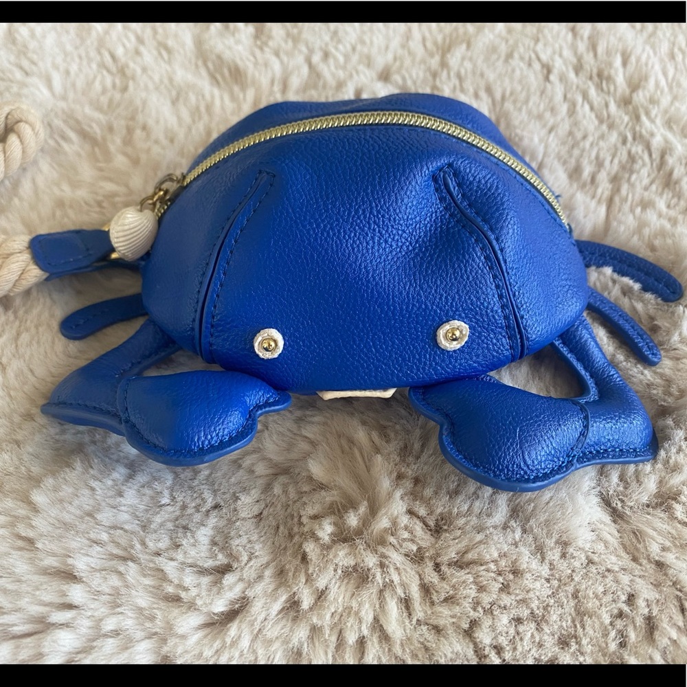 Betsy Johnson blue crab wristlet
